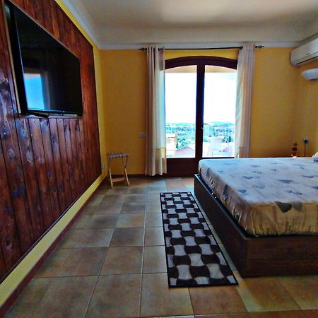 Sun Lovers Home Is Molas Pula Exterior photo